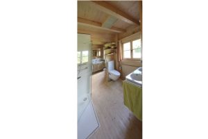 Ferienhaus - Blockhaus von innen – Bad