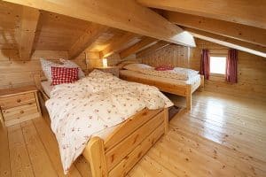 Ferienhaus - Blockhaus von innen – Schlafboden