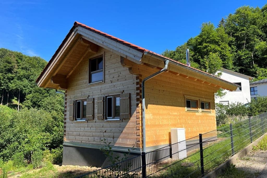 Ferienhaus – Blockhaus – Vorderansicht