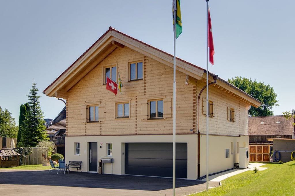 Blockhaus auf gemauerte Garage